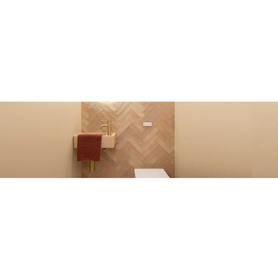 Wall-Hung Art Bathrooms