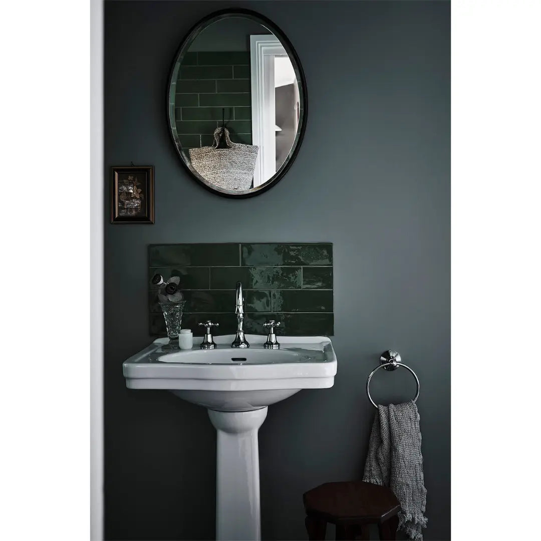 Claremont Basin and Pedestal Turner Hastings