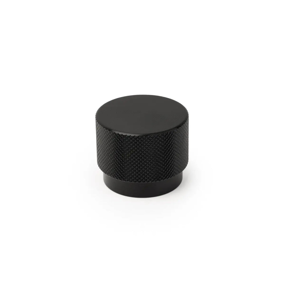 Graf Premium Knob Momo Handles