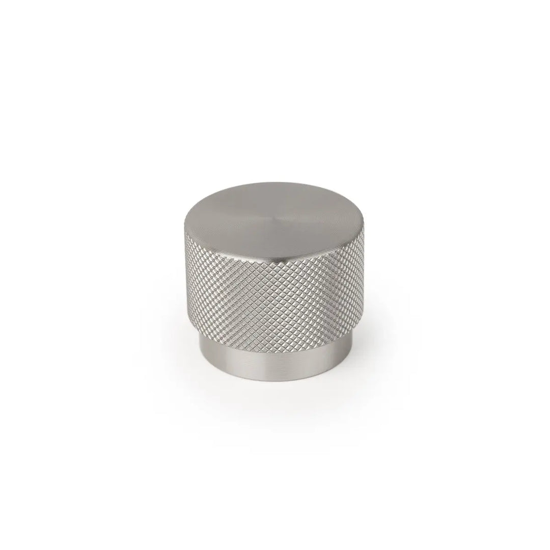 Graf Premium Knob Momo Handles