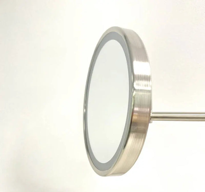 ILLUSION LED 5x Magnifying mirror Remer