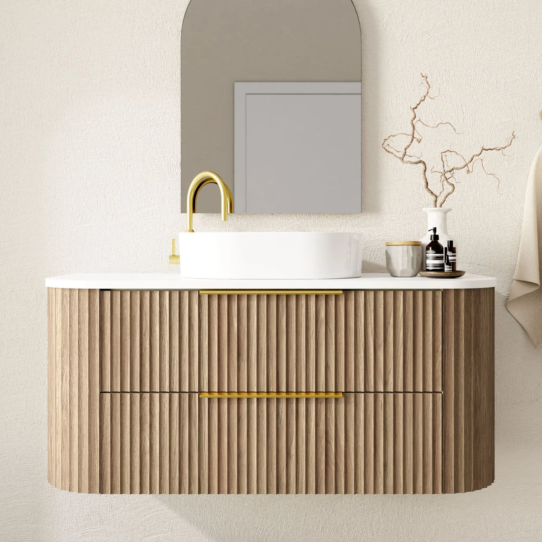 Shore Vanity with top and basin Marquis