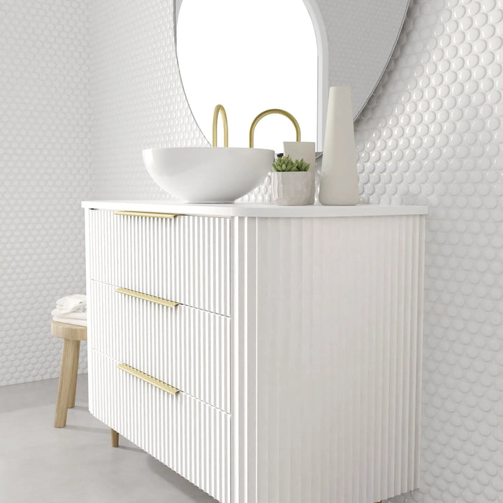 Shore Vanity with top and basin Marquis