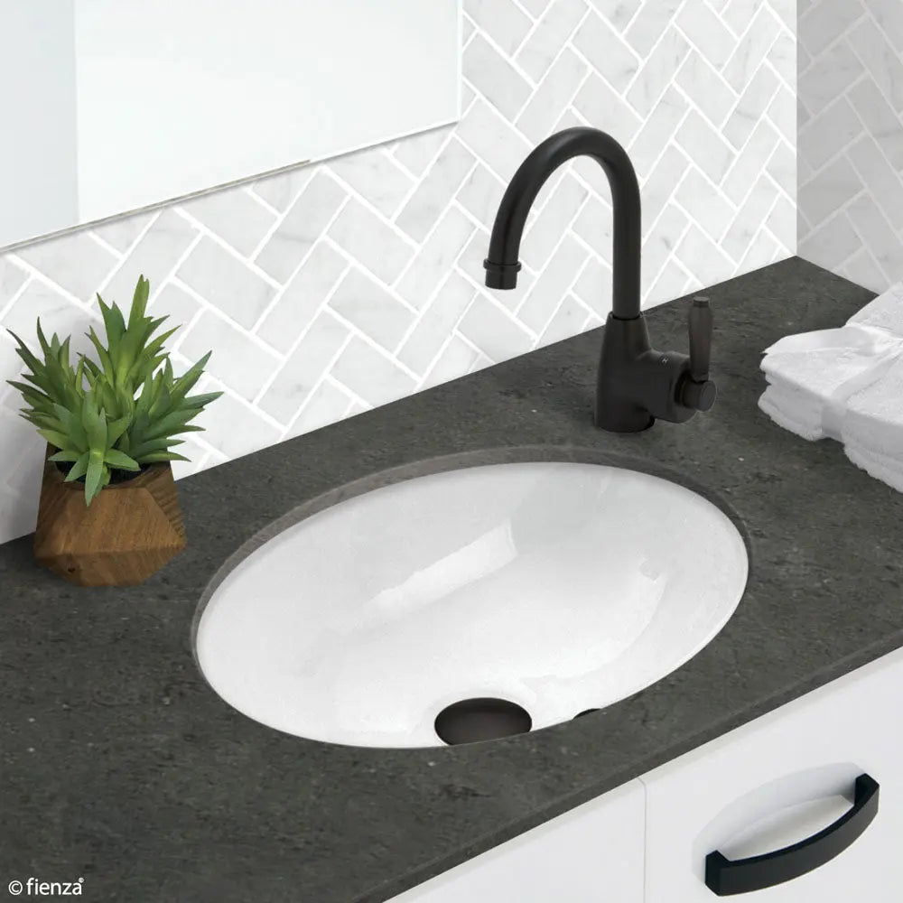 Karmen Undermount Basin with overflow Fienza