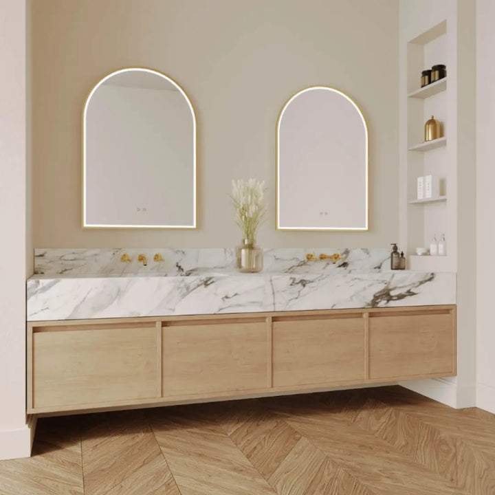 Great ARCH 700x1000mm LED Mirror Remer
