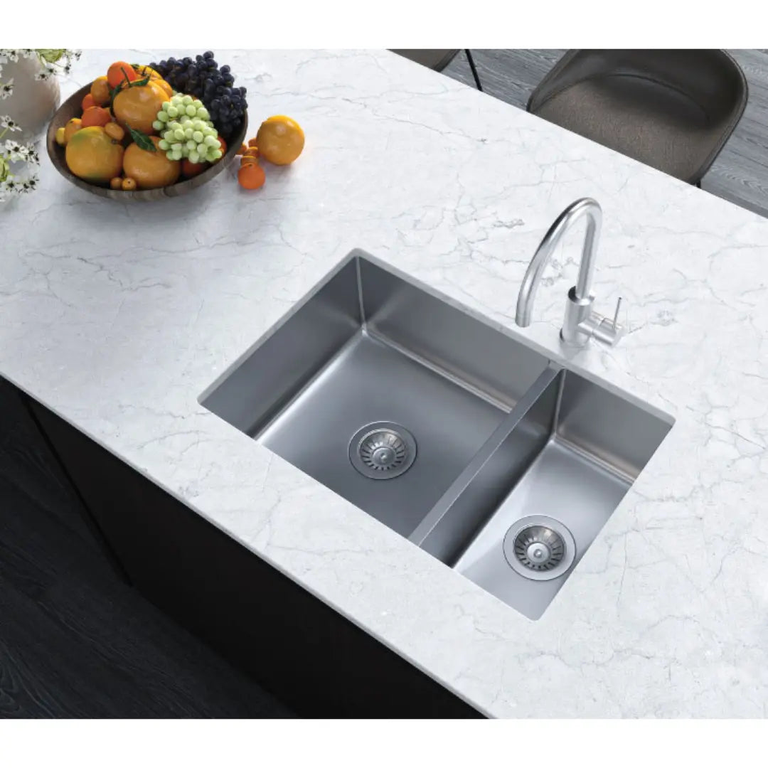 Lunio 670 One and Half Bowl Sink Vellano