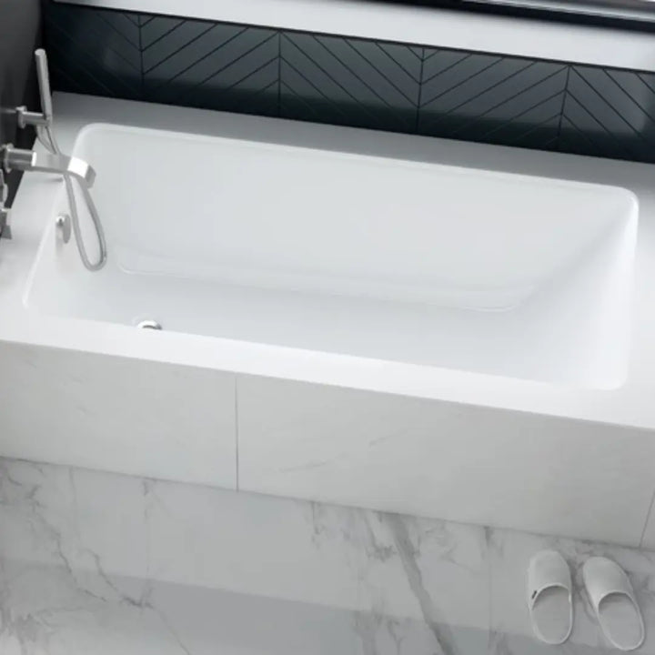 Kaldera 4 Inset Undermount QUARRYCAST™ White (Gloss) Bath 1500mm Victoria + Albert