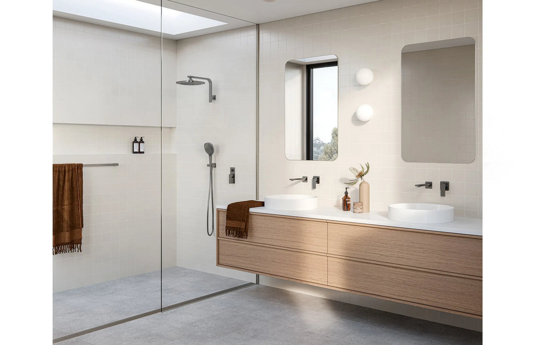 Nuage High-Rise Shower Arm and Rose Phoenix