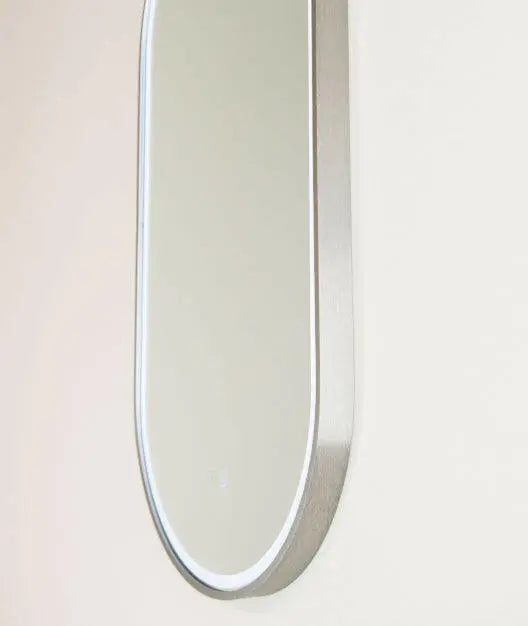 GATSBY 450mm x 900mm  LED Mirror Remer