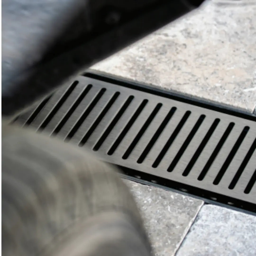 MIDNIGHT STANDARD FLOOR GRATE (Black) Lauxes Grates