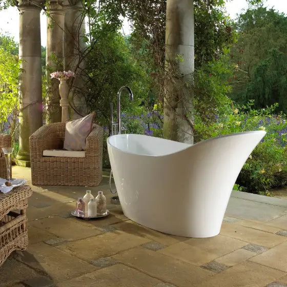 Amalfi QUARRYCAST™ Freestanding Bath 1632mm Victoria + Albert